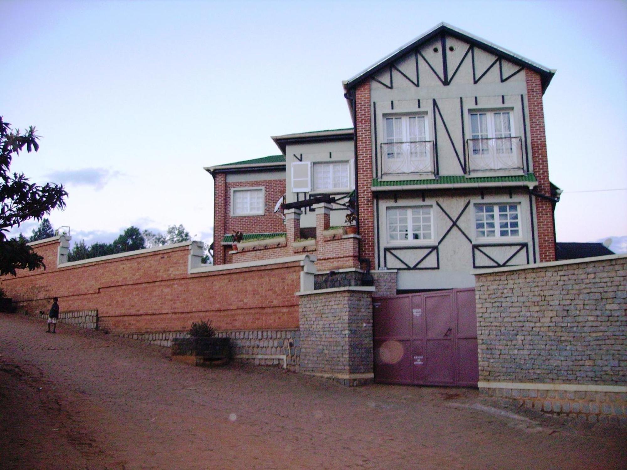 Appartements D'Hotes Marciloui Antsirabe Dış mekan fotoğraf
